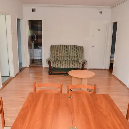 Gabor Aron Apartman
