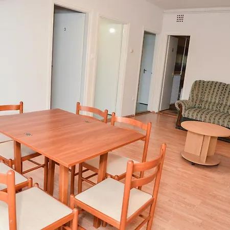 Gabor Aron Apartman 아파트호텔 *
