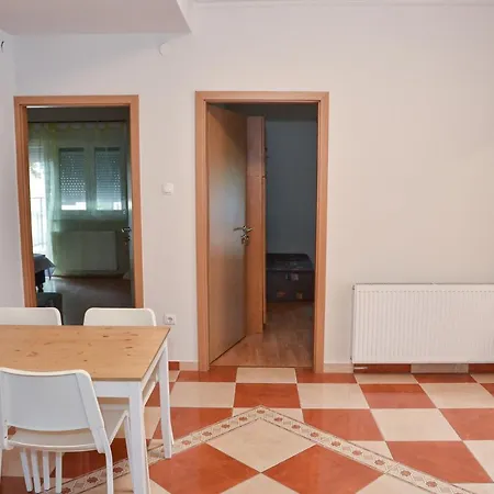 Gabor Aron Apartman Hotel de apartamente Hajdúszoboszló