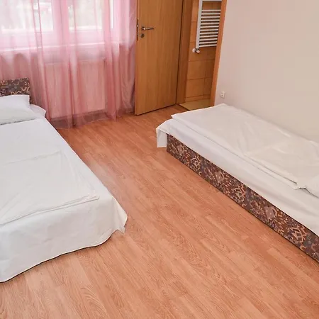 Gabor Aron Apartman