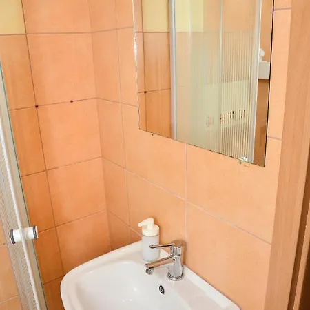 Gabor Aron Apartman Hotel de apartamente *