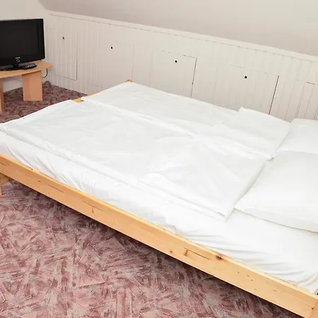 Gabor Aron Apartman