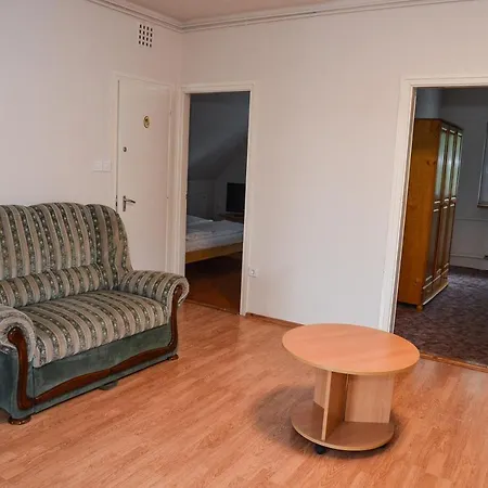 Hotel de apartamente Gabor Aron Apartman