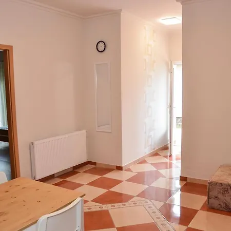 Hotel de apartamente Gabor Aron Apartman *