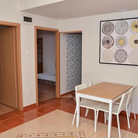 Gabor Aron Apartman Hotel de apartamente